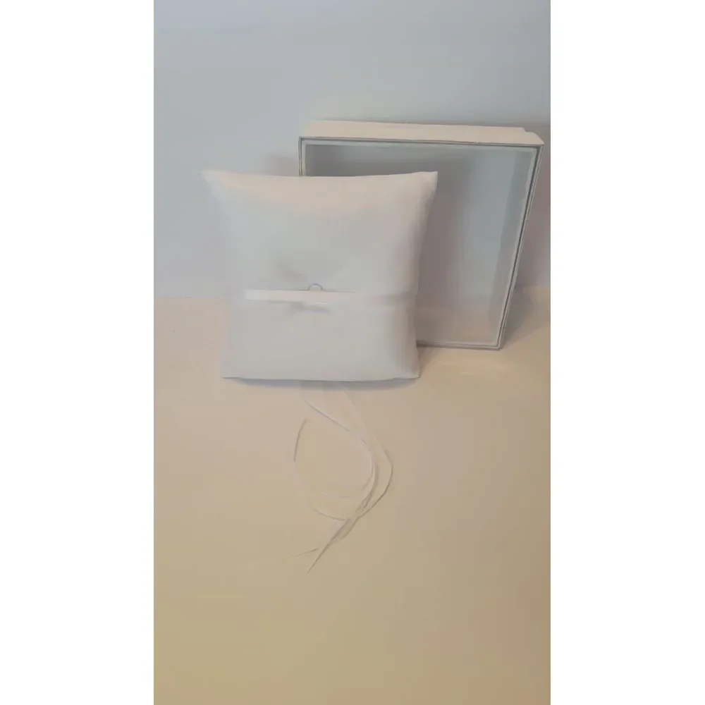 Ring Bear pillow new‎ in box